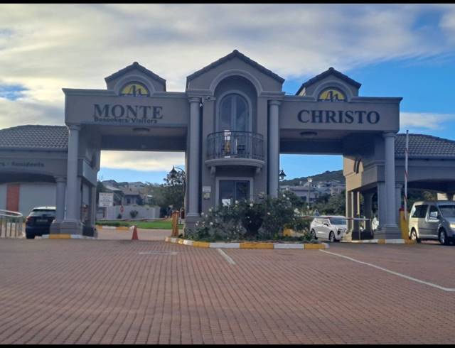 737M² VACANT LAND FOR SALE IN MONTE CHRISTO